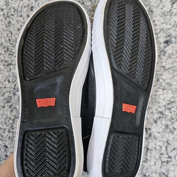 Nwot Levi's Sz 6.5 Lace Up Sneakers - Picture 6 of 7